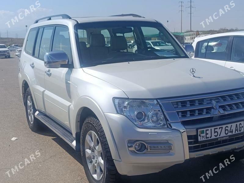 Mitsubishi Pajero 2015 - 334 000 TMT - Ашхабад - img 1
