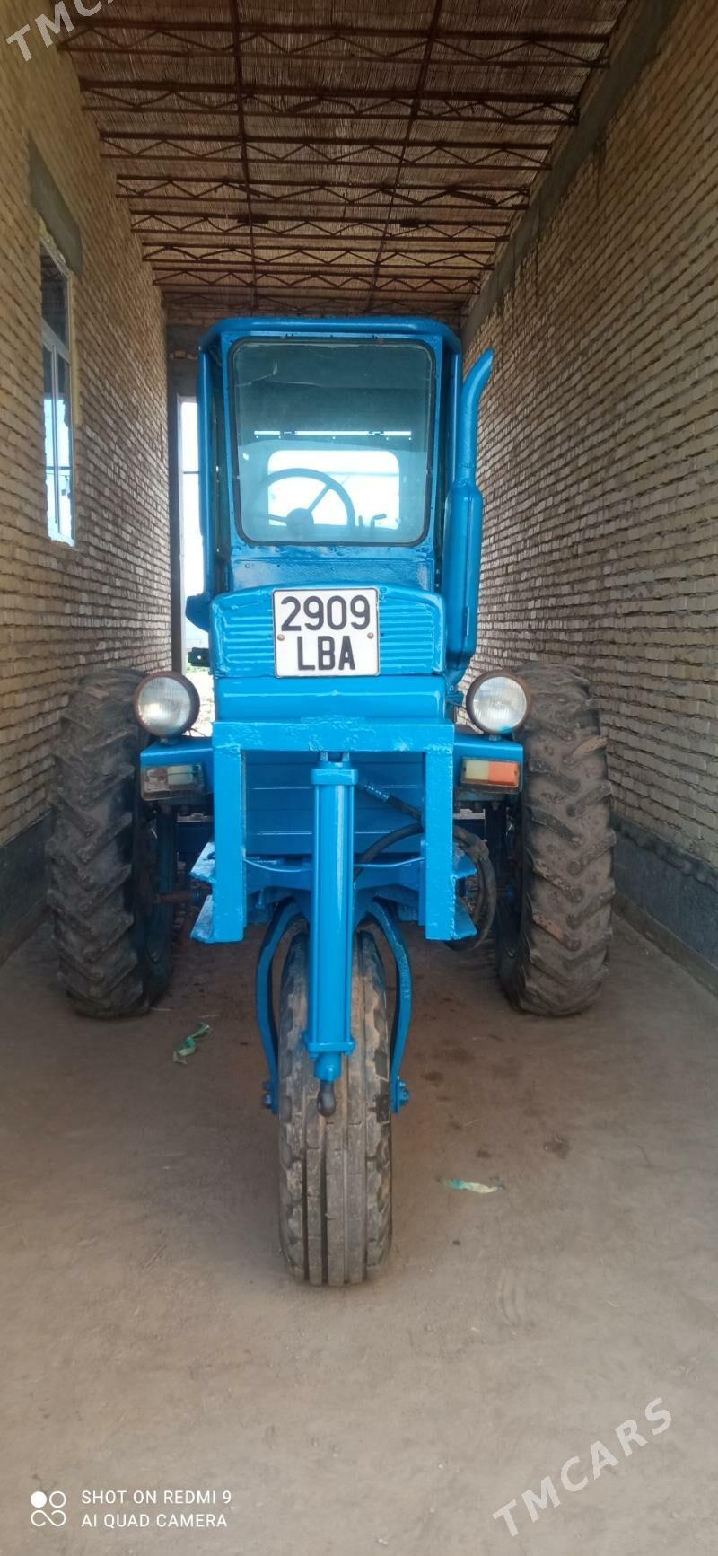 MTZ T-28 1990 - 82 000 TMT - Чарджоу - img 1