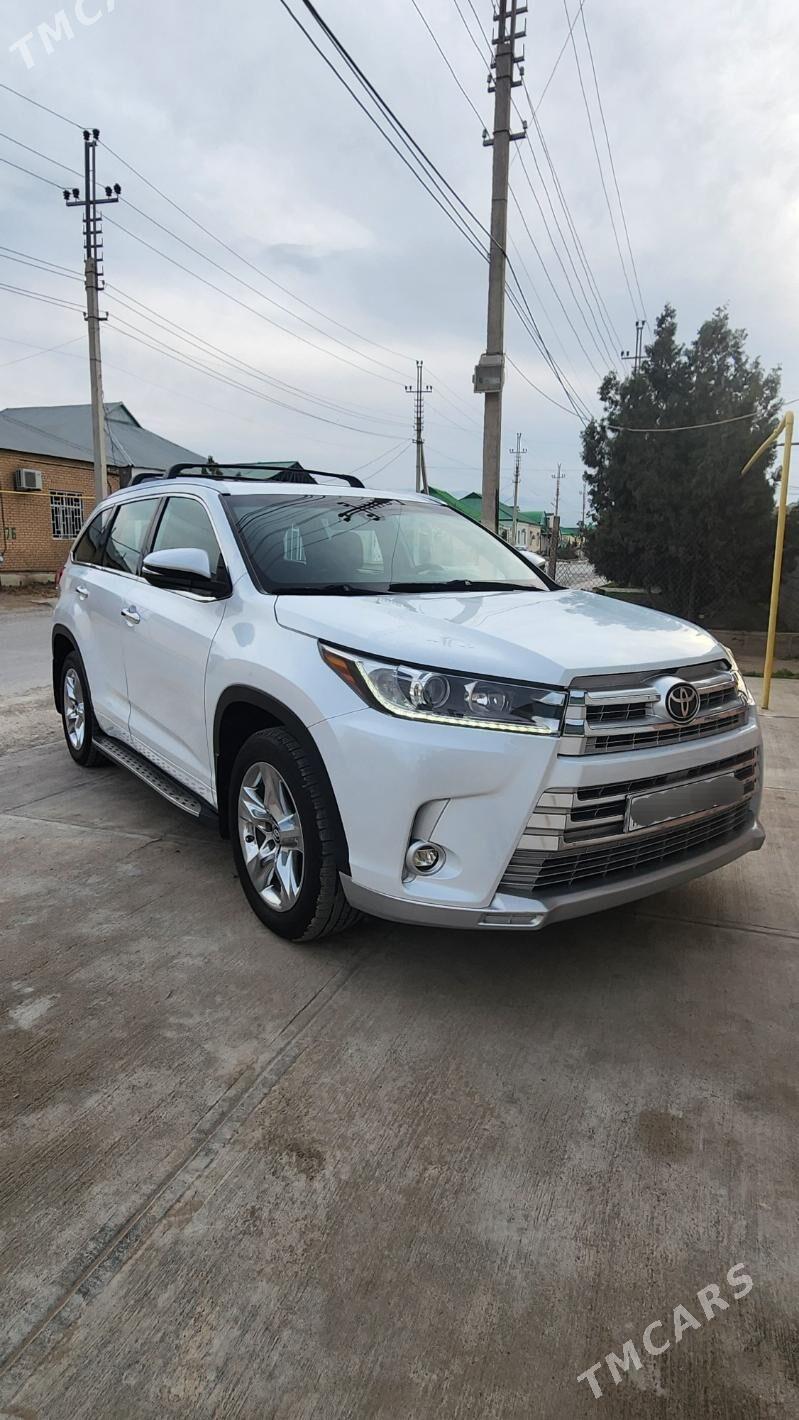 Toyota Highlander 2018 - 485 000 TMT - Ашхабад - img 1
