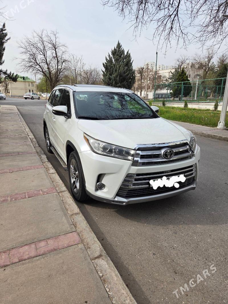 Toyota Highlander 2017 - 445 000 TMT - Aşgabat - img 1