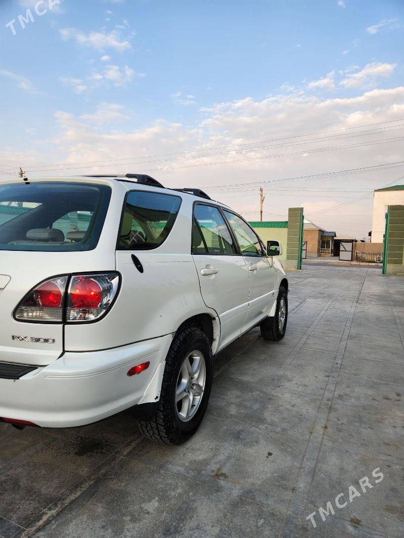 Lexus RX 300 2001 - 215 000 TMT - Серахс - img 1