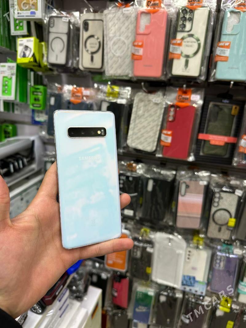 s10 - Garaşsyzlygyň 15 ýyllygy Söwda Merkezi - img 1