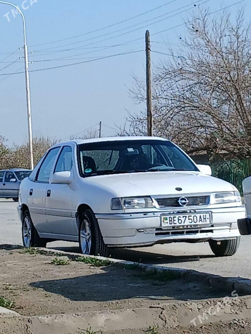 Opel Vectra 1992 - 38 000 TMT - Bäherden - img 1