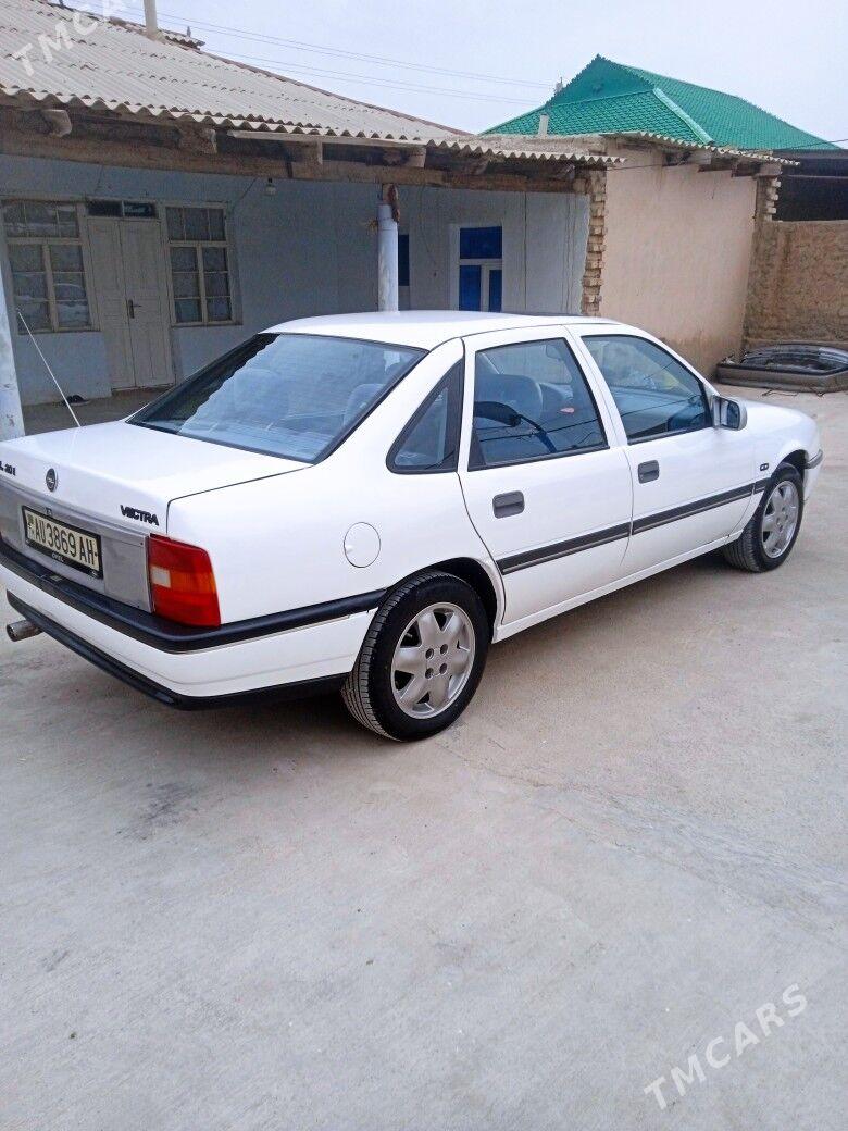 Opel Vectra 1990 - 45 000 TMT - Кака - img 1