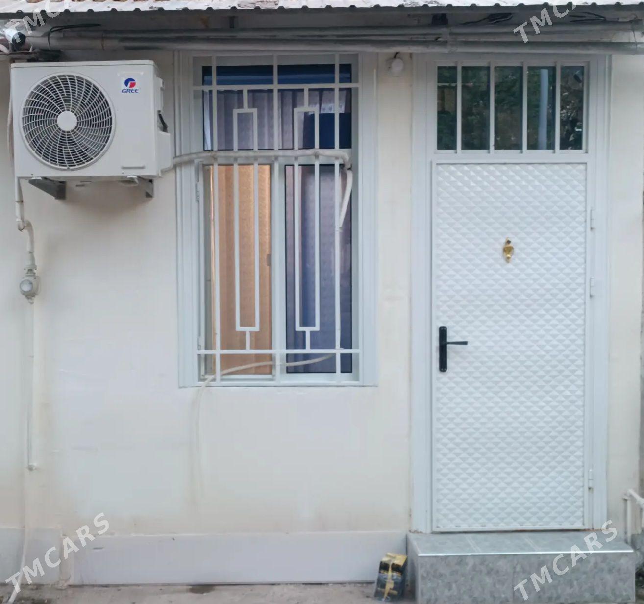 Eýesinden Șewçenko 1mikroraýon - 1 mkr - img 1