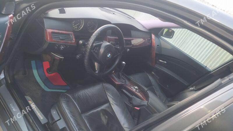 BMW E60 2004 - 190 000 TMT - Çärjew - img 1