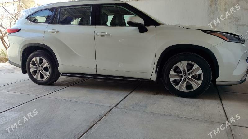 Toyota Highlander Hybrid 2021 - 600 000 TMT - Гёкдепе - img 1