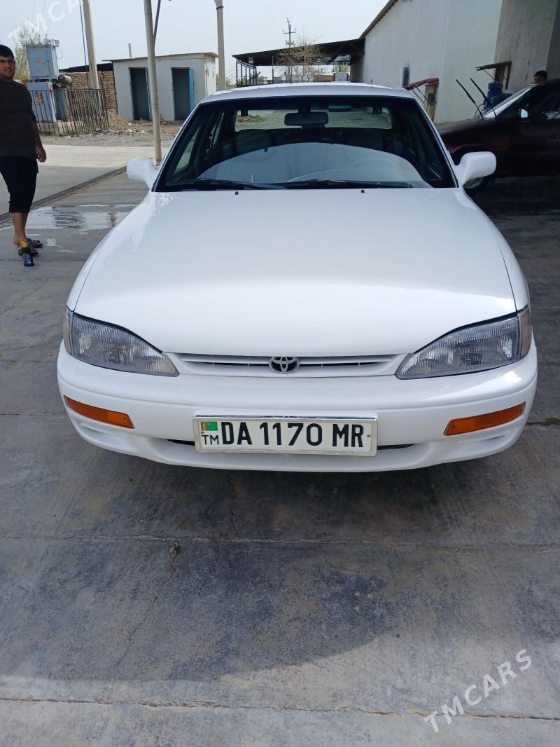 Toyota Camry 1995 - 125 000 TMT - Мары - img 1