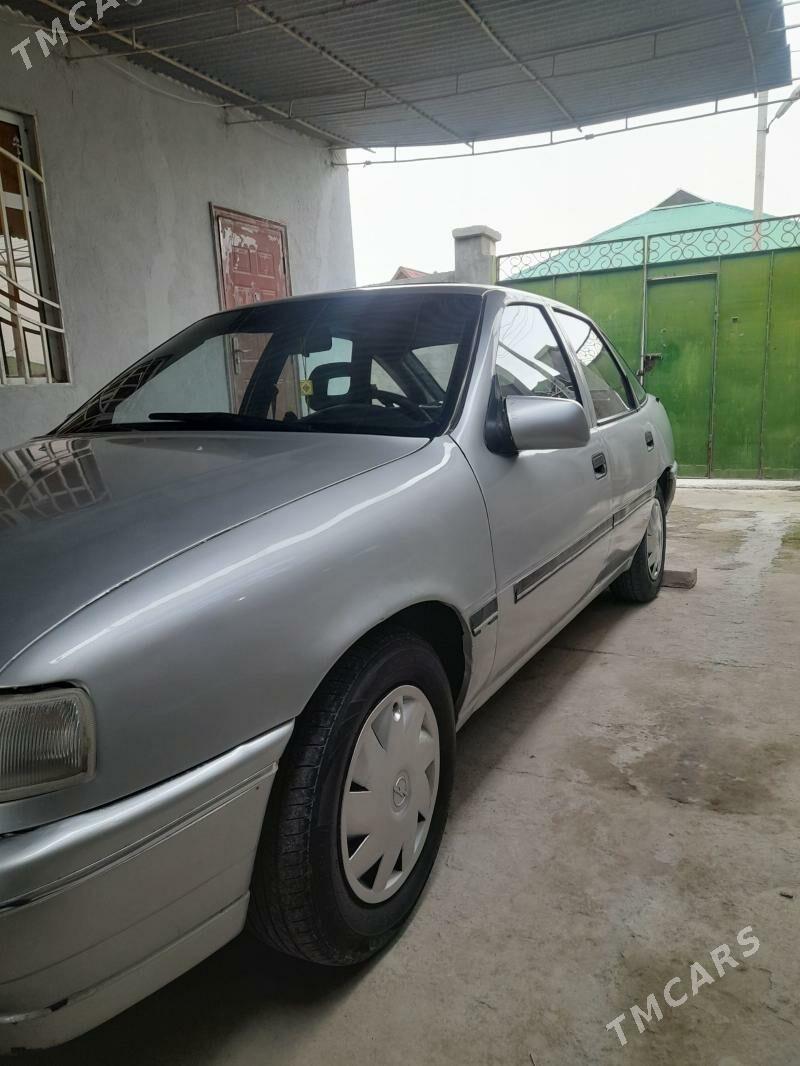 Opel Vectra 1991 - 35 000 TMT - Bagyr - img 1