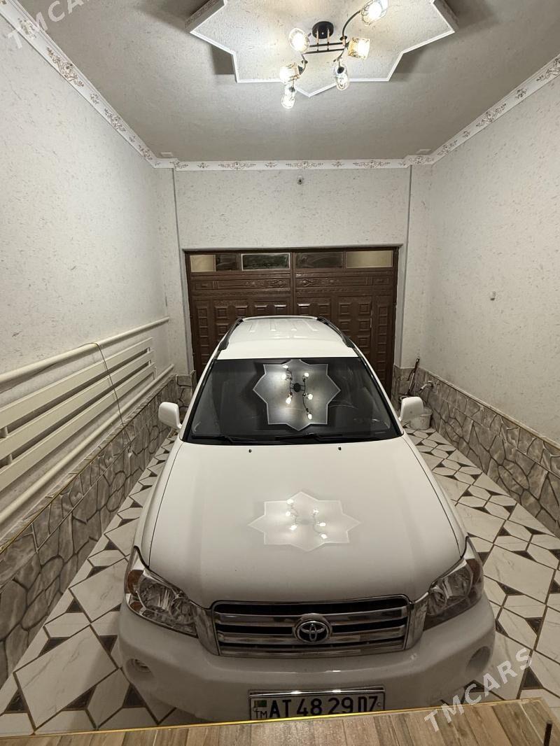Toyota Highlander 2004 - 260 000 TMT - Türkmenbaşy etr. - img 1