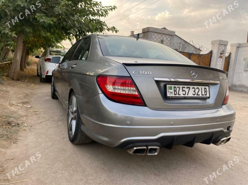 Mercedes-Benz C300 2011 - 240 000 TMT - Туркменабат - img 1