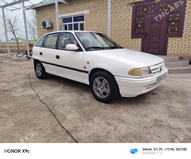 Opel Astra 1994 - 60 000 TMT - Бабадайхан - img 1