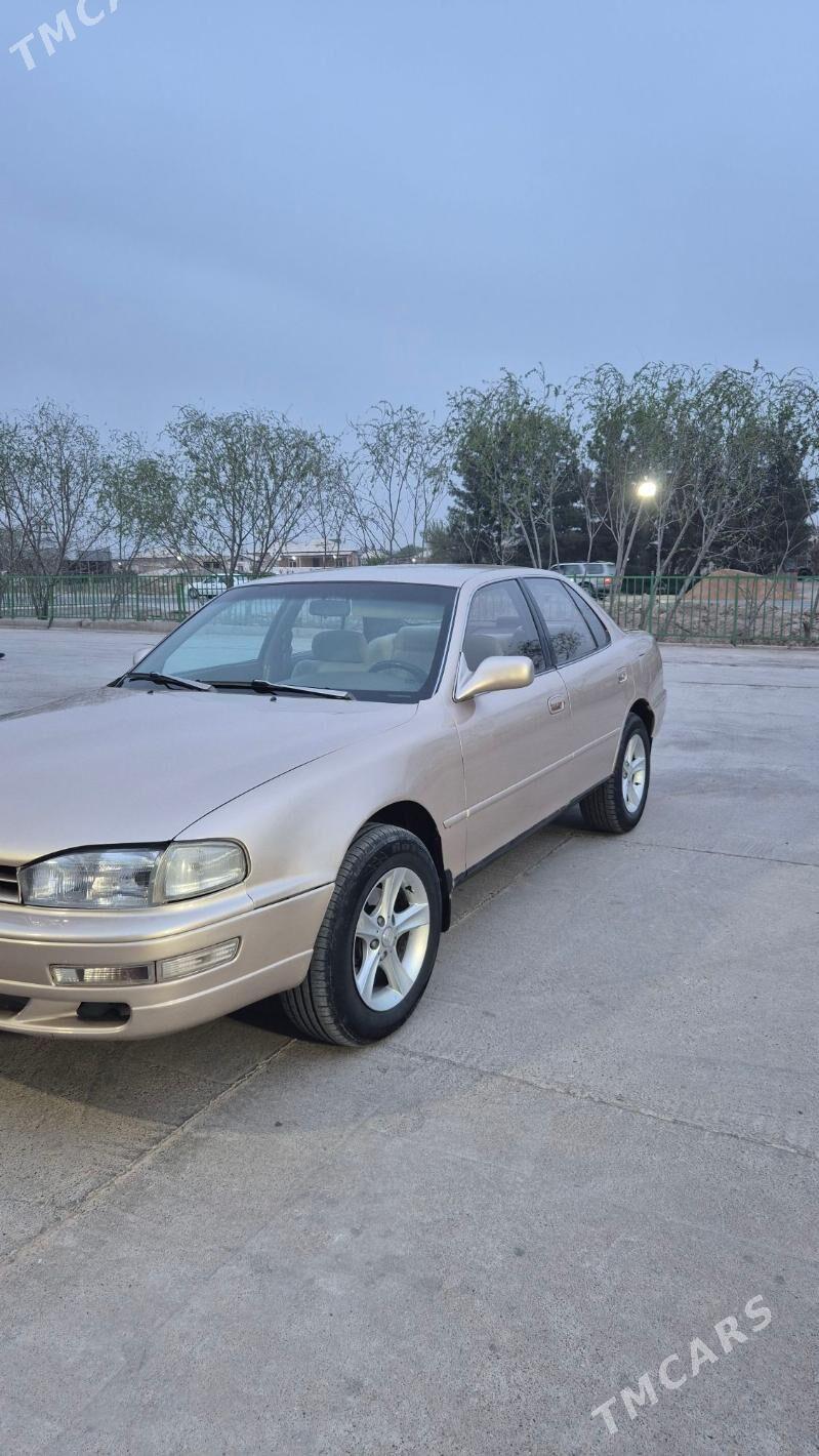 Toyota Camry 1993 - 100 000 TMT - Мары - img 1