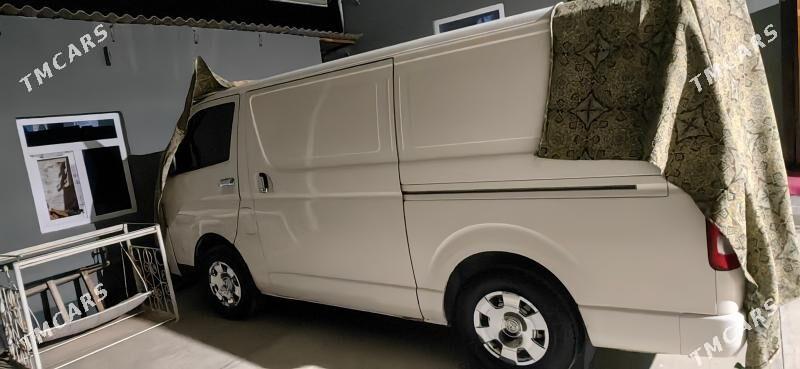 Nissan Urvan 2010 - 267 000 TMT - Мары - img 1