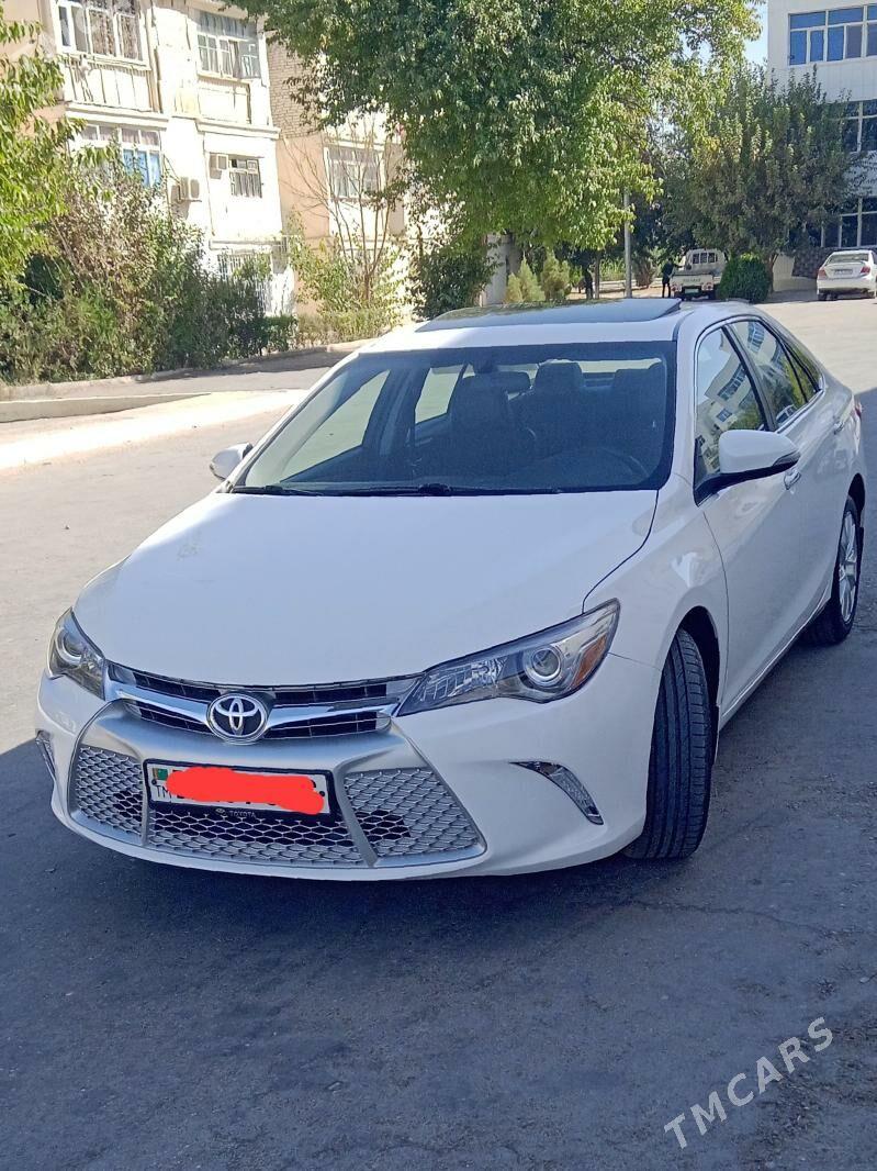 Toyota Camry 2016 - 300 000 TMT - 6 мкр - img 1