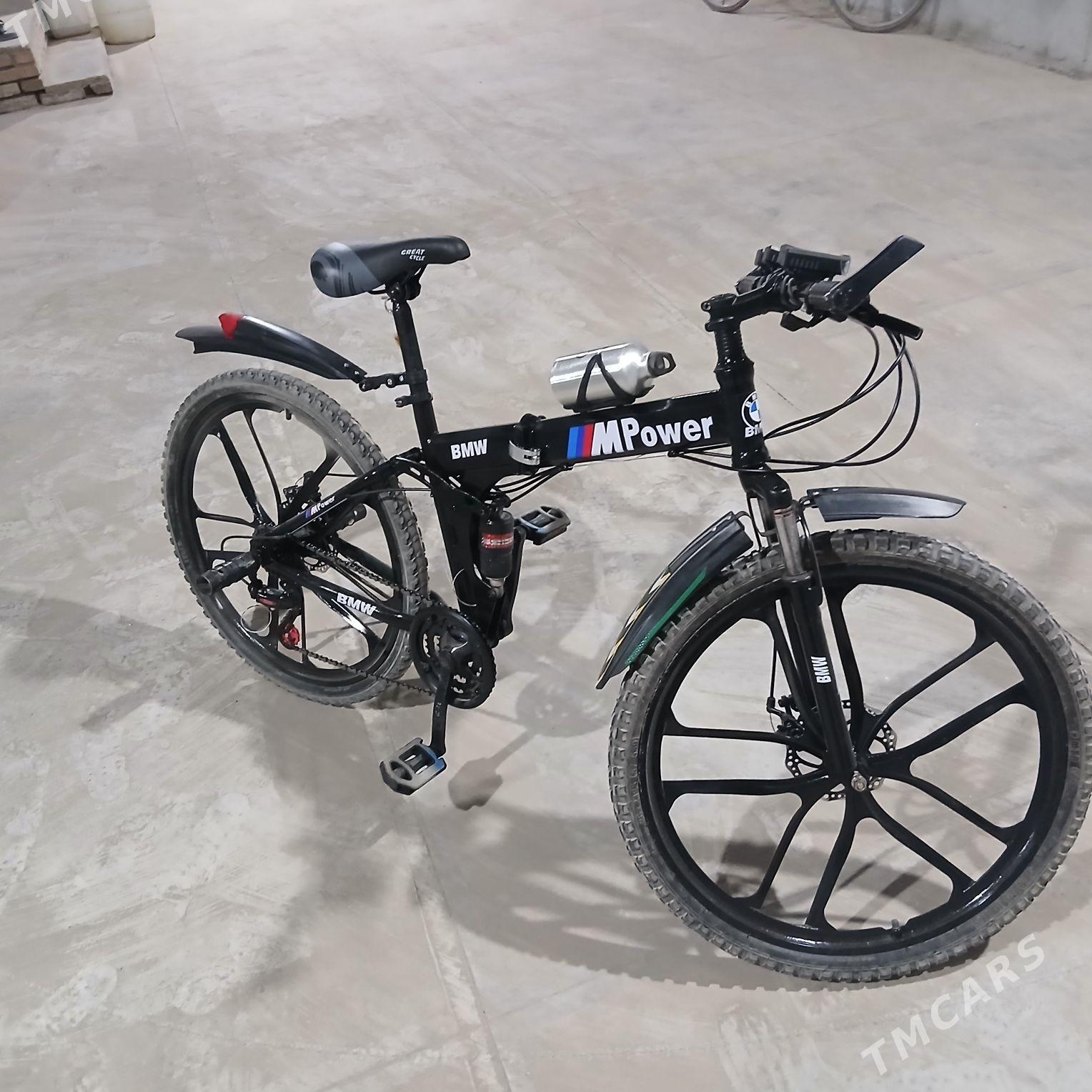 BMW - Дянев - img 1