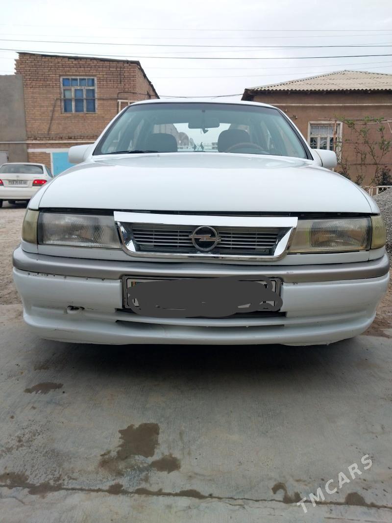 Opel Vectra 1992 - 55 000 TMT - Теджен - img 1