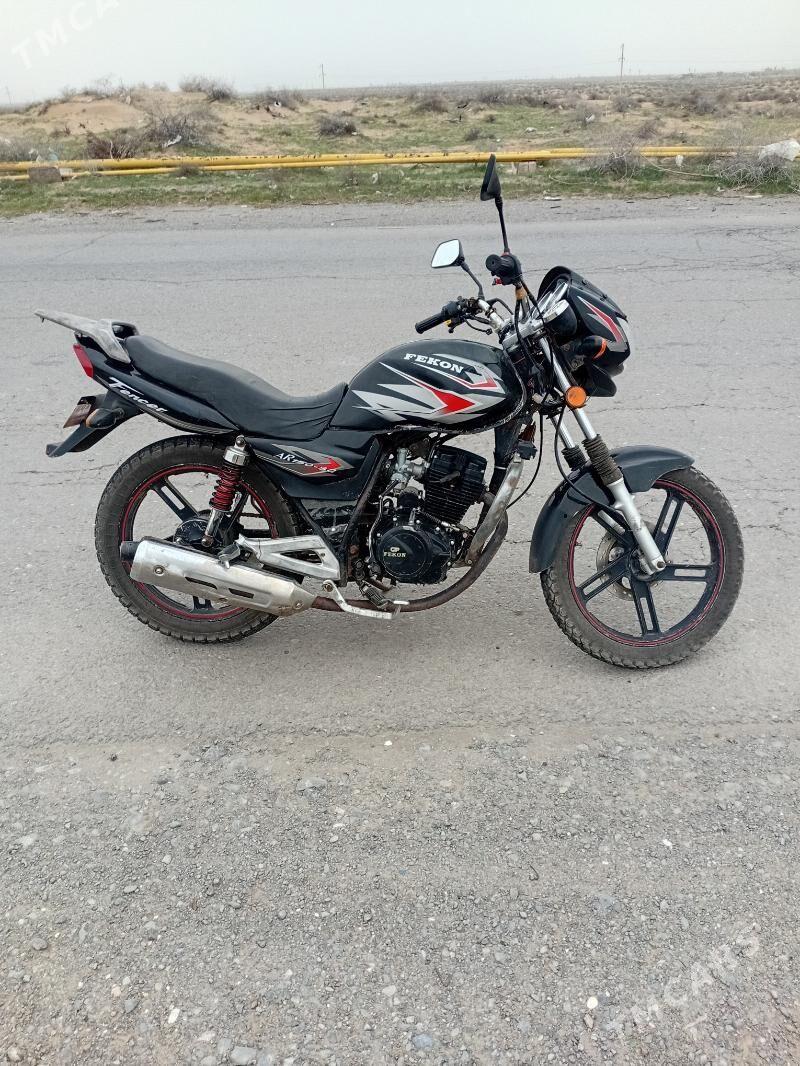 Fekon FK150-8G 2015 - 17 000 TMT - Çoganly - img 1