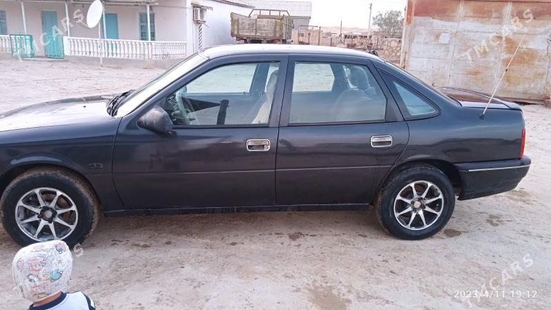 Opel Vectra 1992 - 30 000 TMT - Etrek - img 1