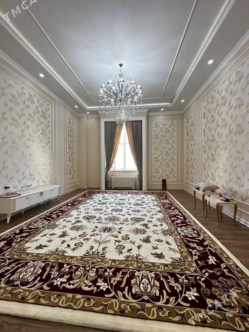 Подвойского 3 ком 6 этаж 170м2 - Podwoýski köç. (Bitarap Türkmenistan şaýoly) - img 1