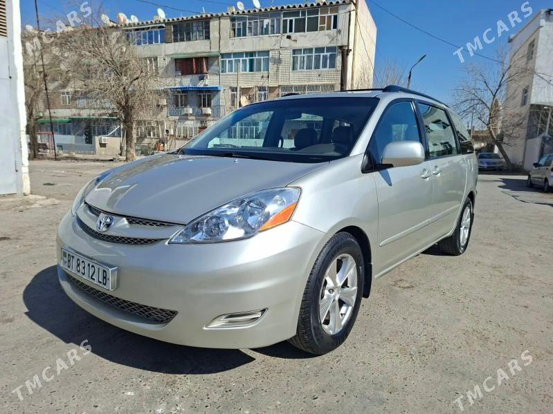 Toyota Sienna 2007 - 280 000 TMT - Туркменабат - img 1