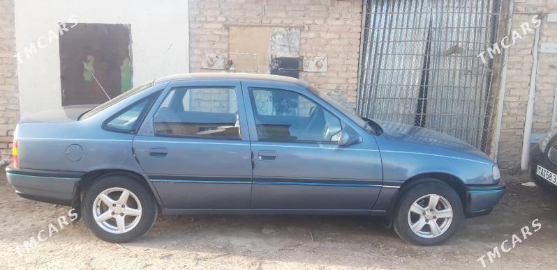 Opel Vectra 1990 - 52 000 TMT - Туркменабат - img 1