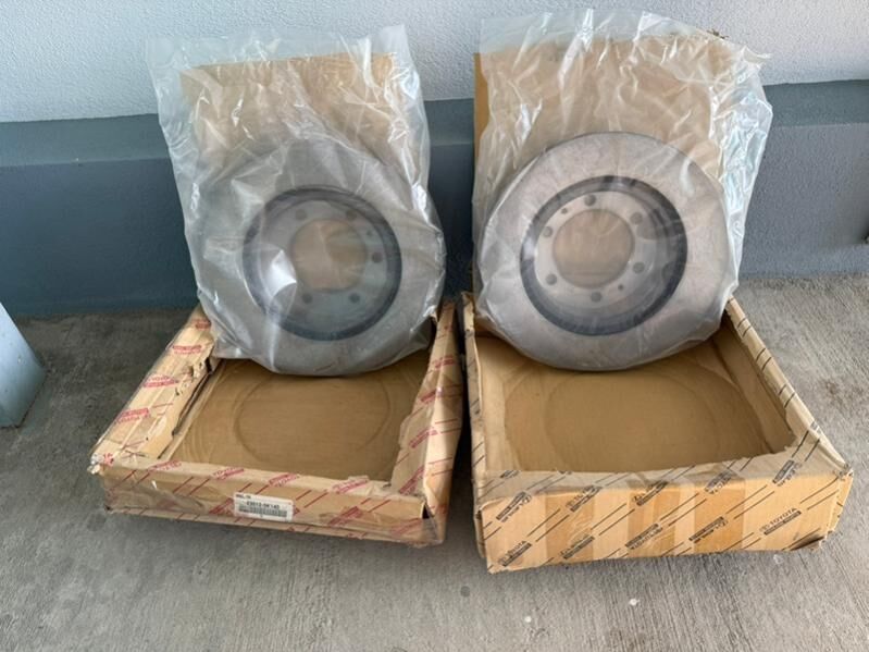 Toyota Tarmaznoy Diska 1 700 TMT - Aşgabat - img 1