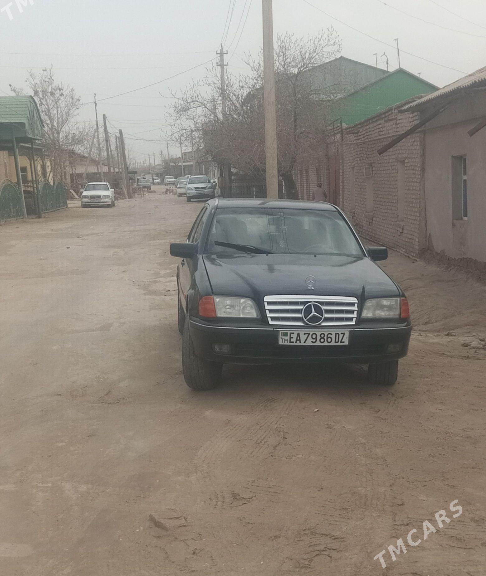 Mercedes-Benz 230E 1994 - 50 000 TMT - Кёнеургенч - img 1