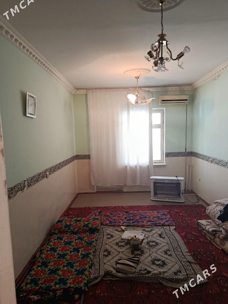 eyesinden satlyk kwartira - Türkmenabat - img 1