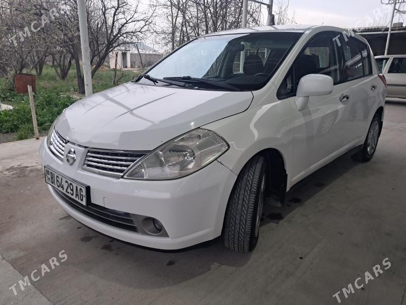 Nissan Versa 2010 - 139 000 TMT - Büzmeýin - img 1