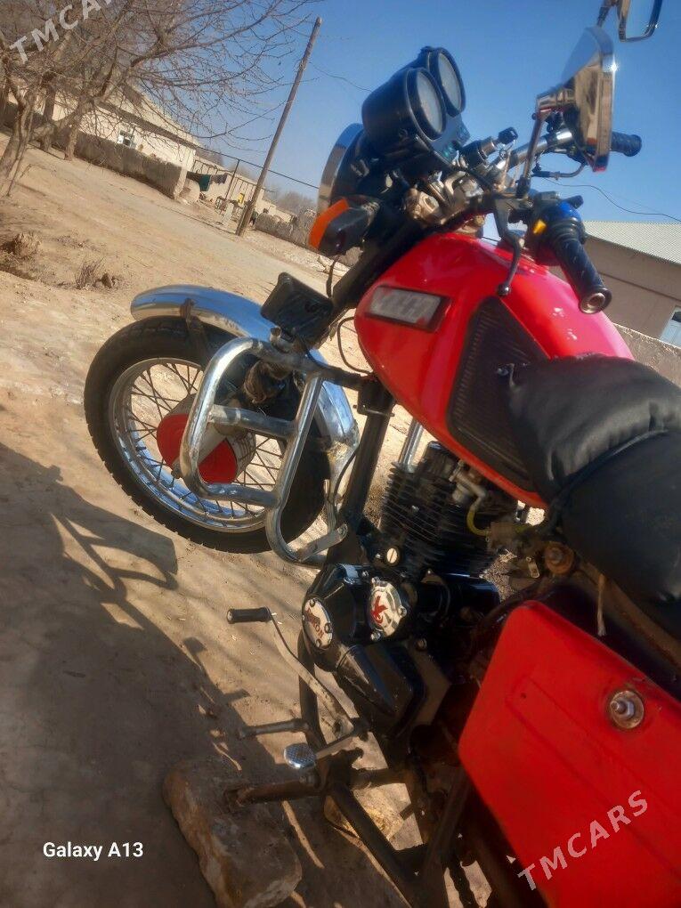 Fekon FK200-14G 2015 - 14 000 TMT - Гурбансолтан Едже - img 1