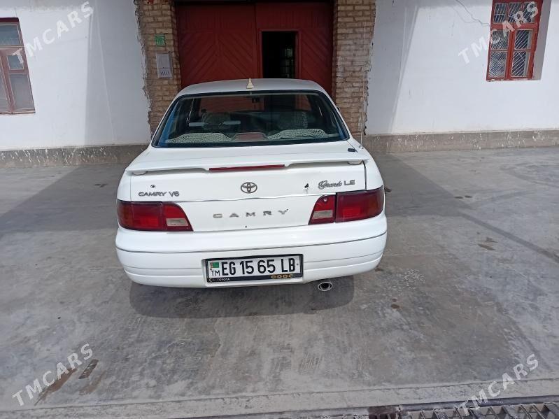 Toyota Camry 1996 - 90 000 TMT - Dänew - img 1