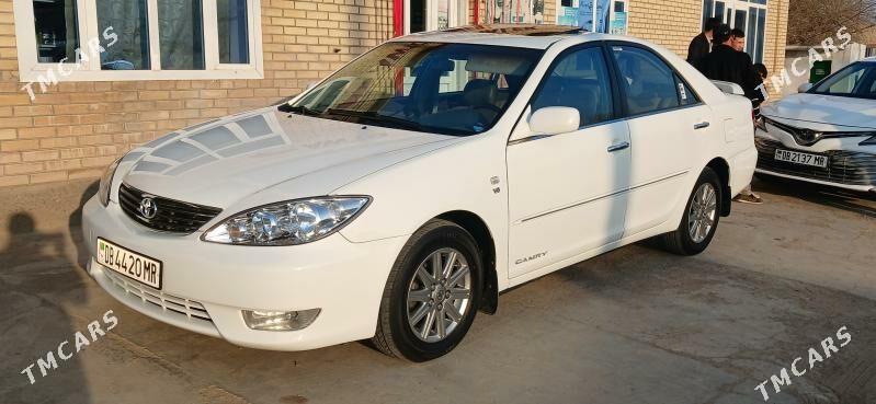 Toyota Camry 2004 - 250 000 TMT - Байрамали - img 1