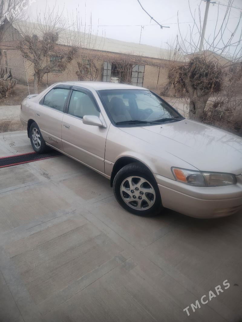 Toyota Camry 1998 - 175 000 TMT - Саят - img 1