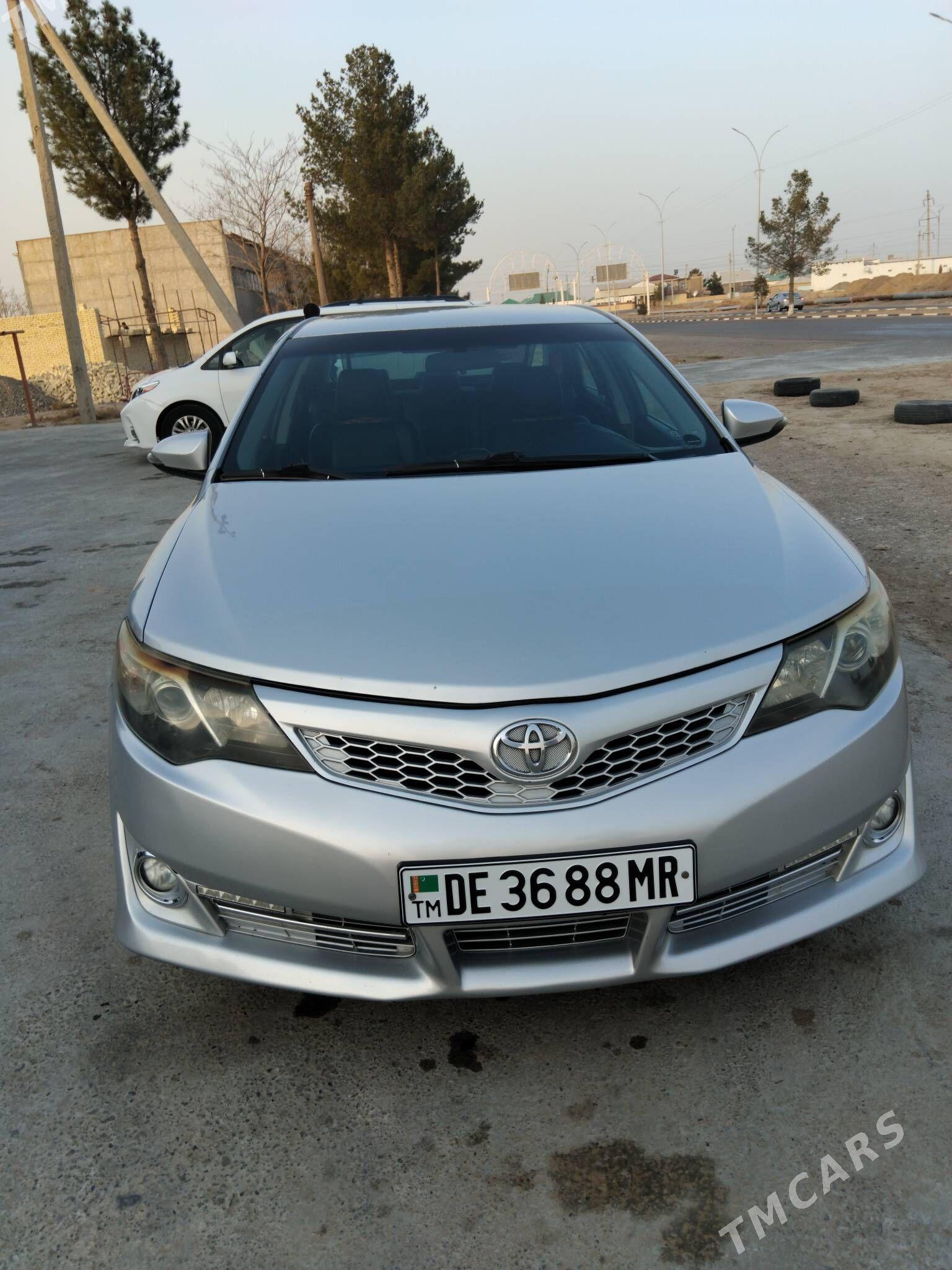 Toyota Camry 2013 - 230 000 TMT - Шатлык - img 1