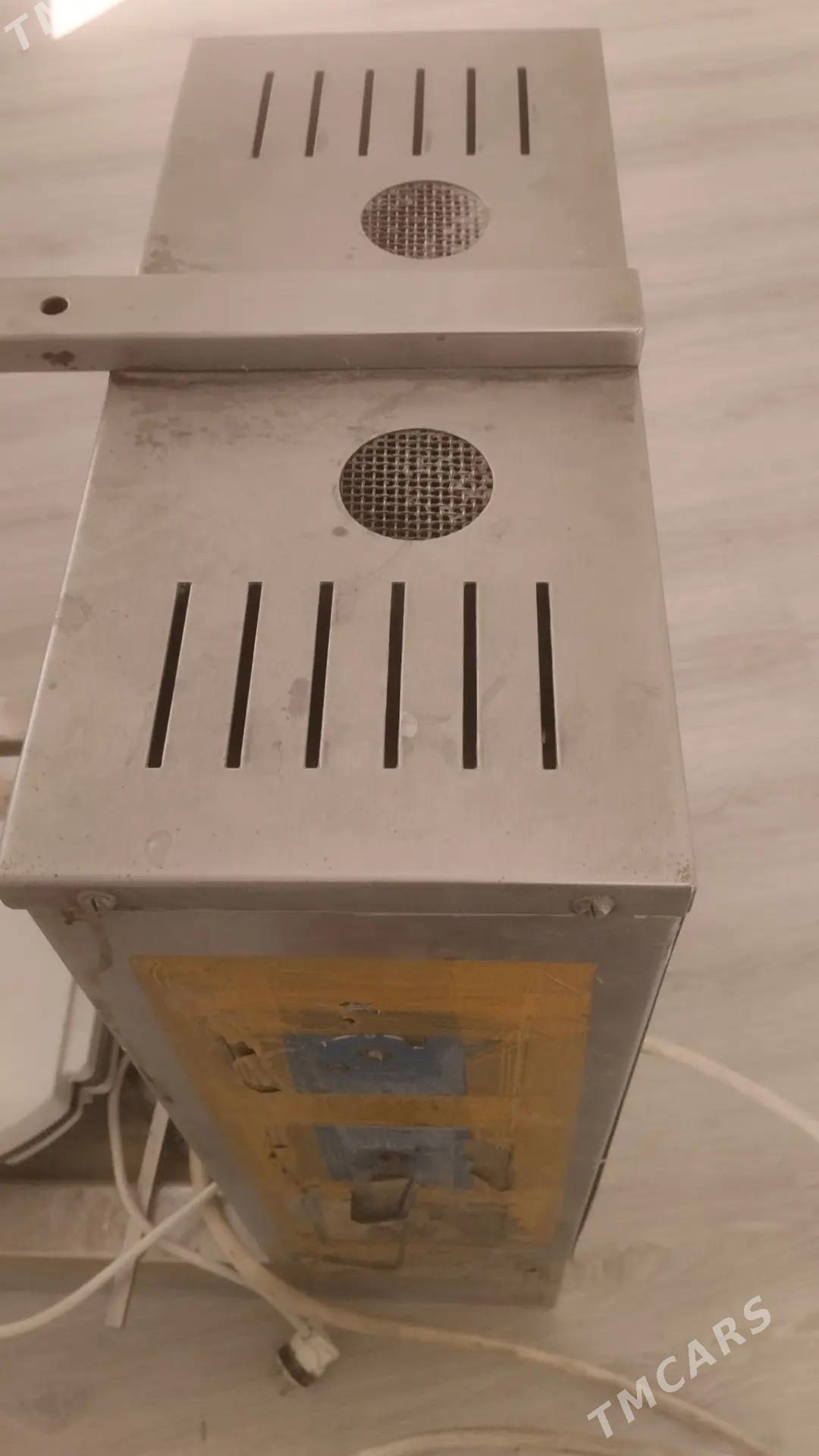 gamburger aparat - Балканабат - img 1