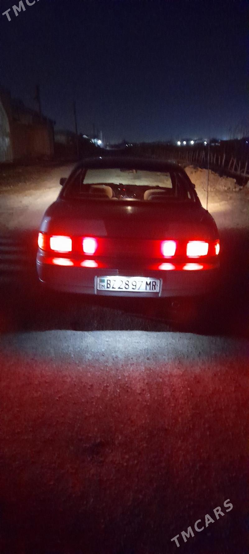 Toyota Camry 1993 - 110 000 TMT - Мары - img 1