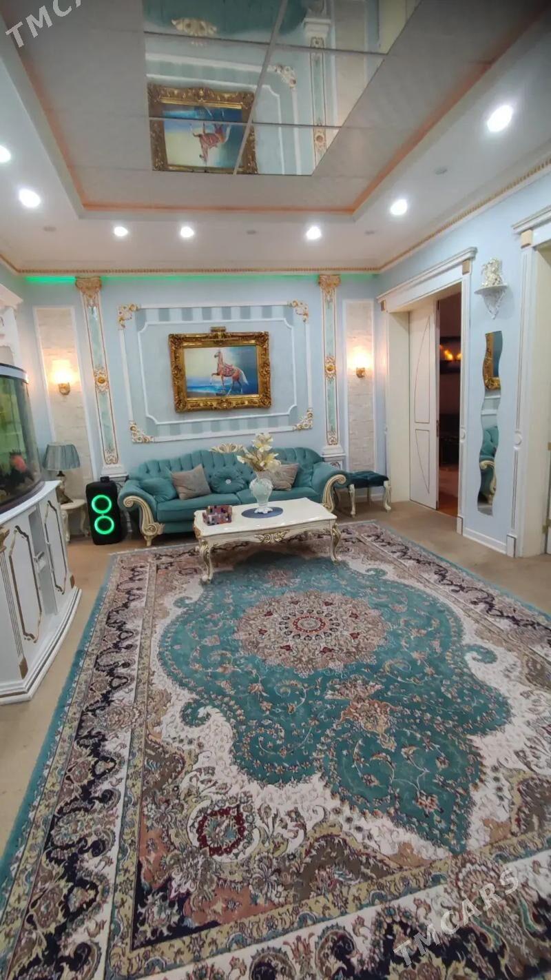 Eyesinden Ataturk - Aşgabat - img 1