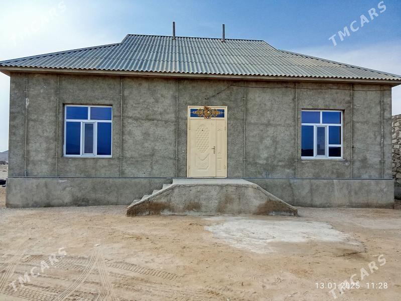 Satlyk jaý - Jebel - img 1