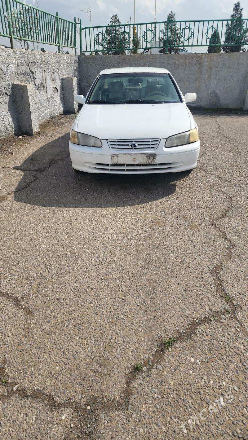 Toyota Camry 2000 - 115 000 TMT - 11 мкр - img 1