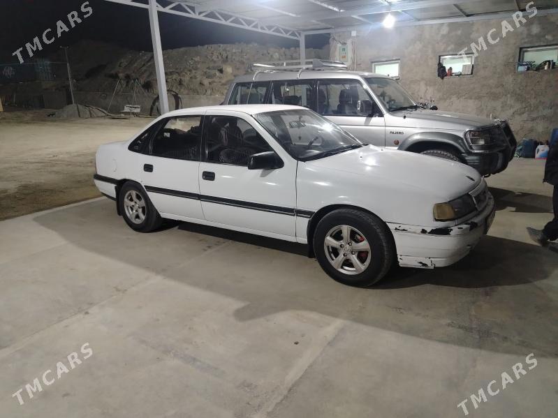 Opel Vectra 1992 - 40 000 TMT - Balkanabat - img 1