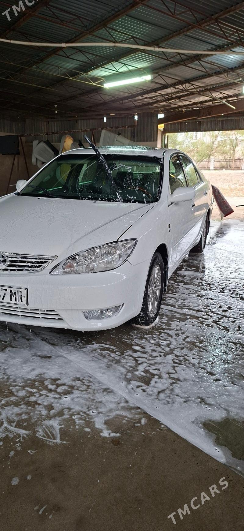 Toyota Camry 2005 - 192 000 TMT - Мары - img 1