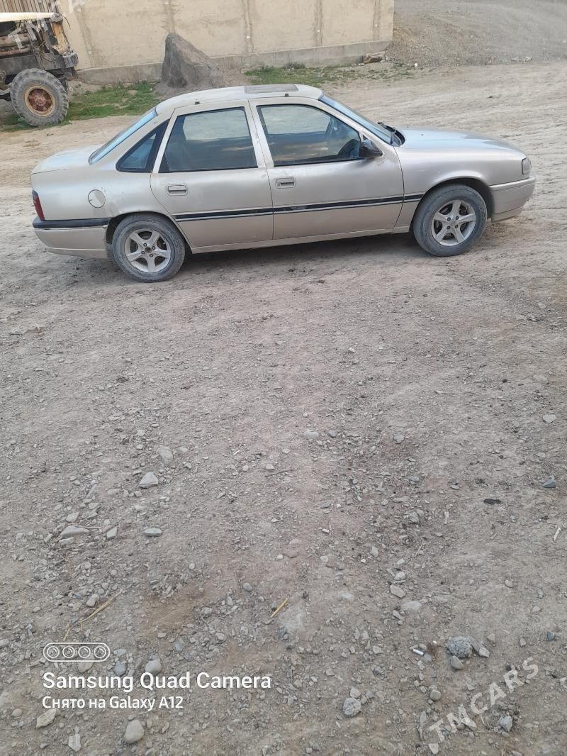 Opel Vectra 1992 - 28 000 TMT - Bäherden - img 1