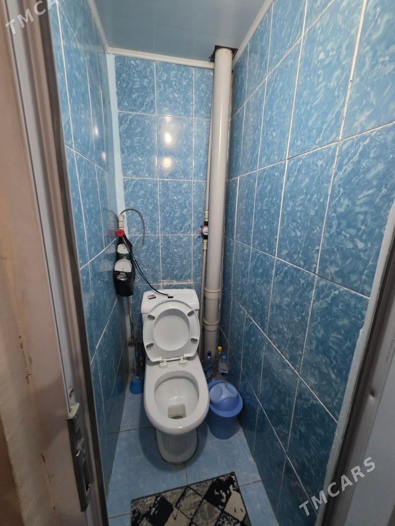 6 МКР 2 комн 1 этаж - 6 мкр - img 1