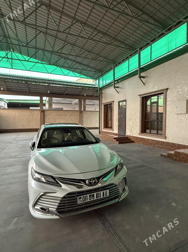 Toyota Camry 2022 - 510 000 TMT - Ашхабад - img 1