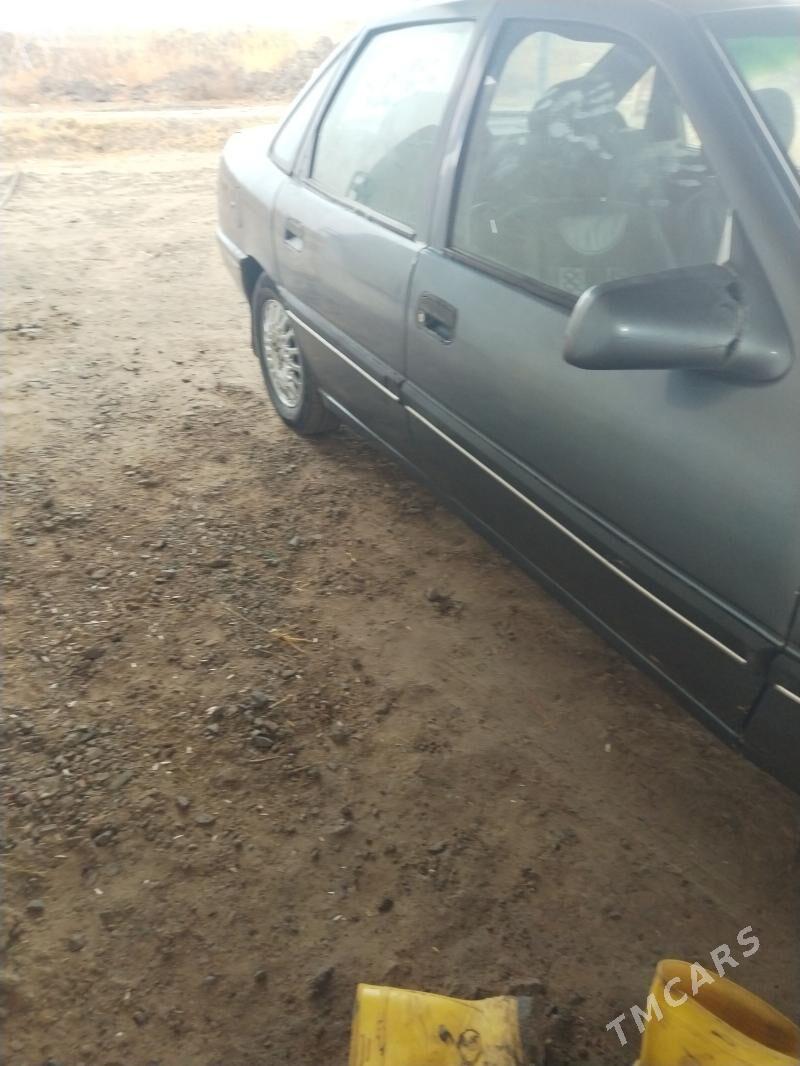 Opel Vectra 1990 - 27 000 TMT - Gubadag - img 1