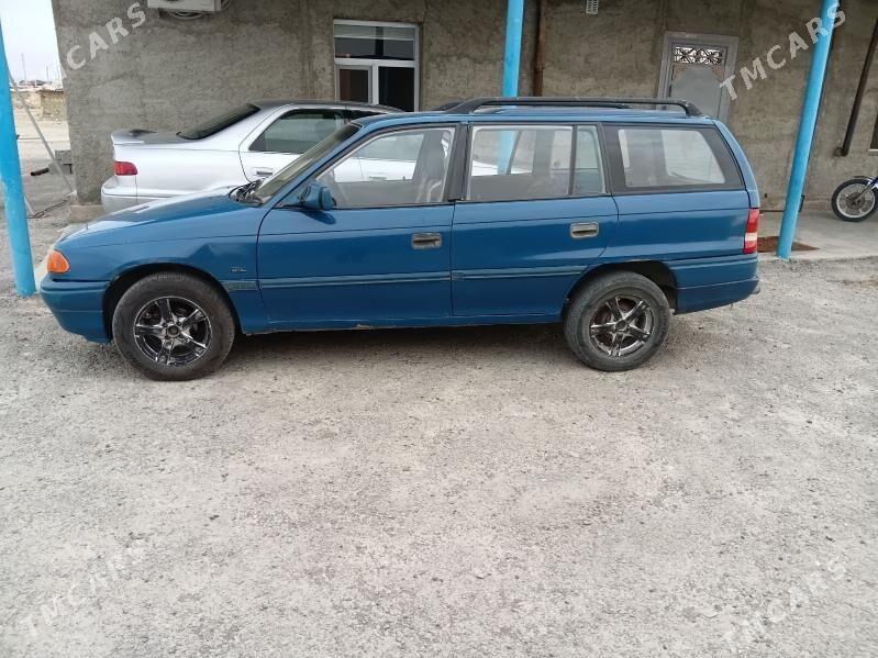Opel Astra 1993 - 35 000 TMT - Gyzylarbat - img 1