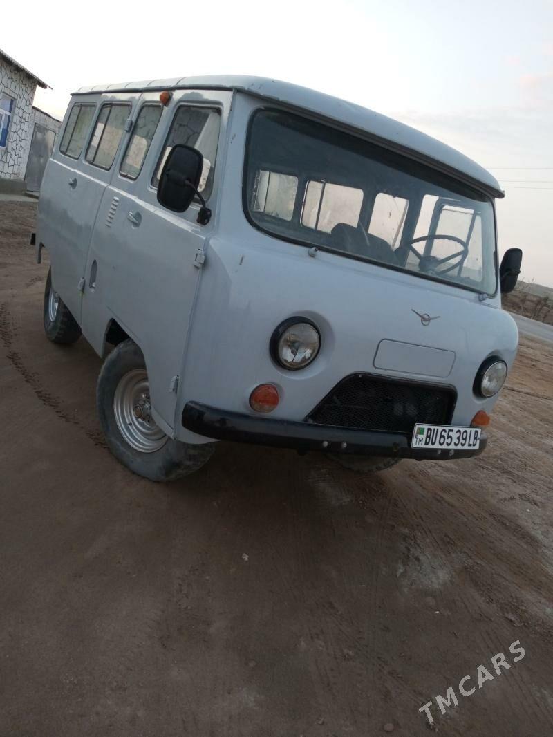 UAZ Profi 2000 - 50 000 TMT - Керки - img 1