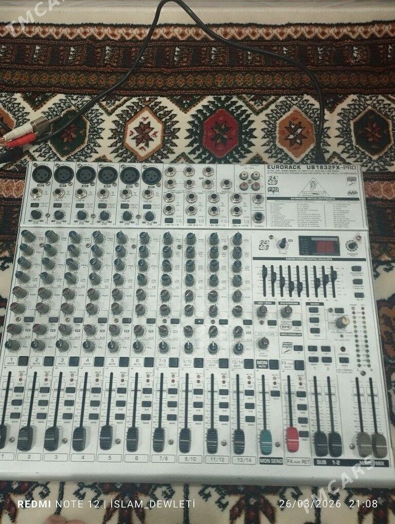 pult 1832behrinjer - Векильбазар - img 1