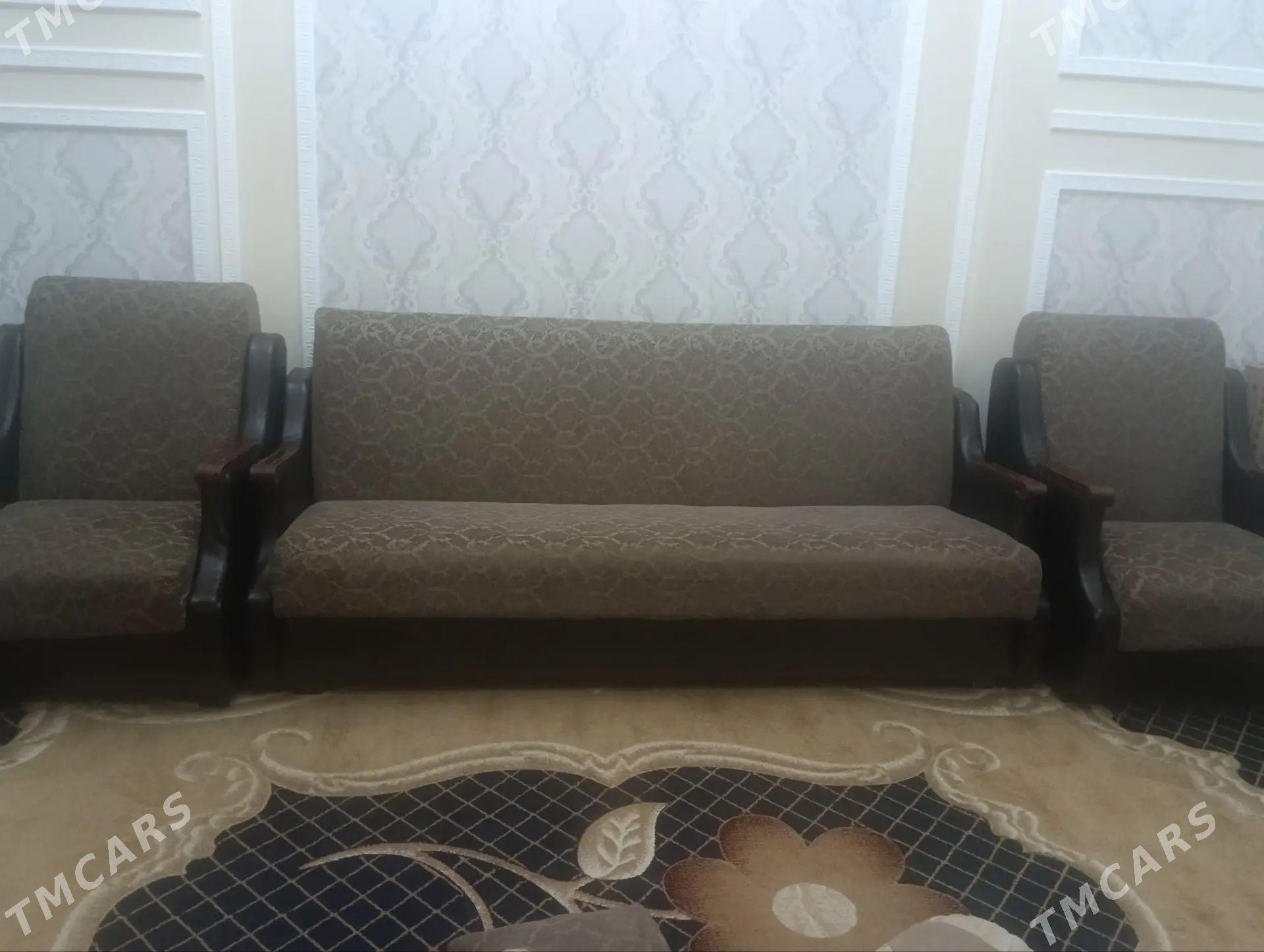 Troyka kreslo-diwan - Çehow köç. (A.Nyýazow şaýoly) - img 1